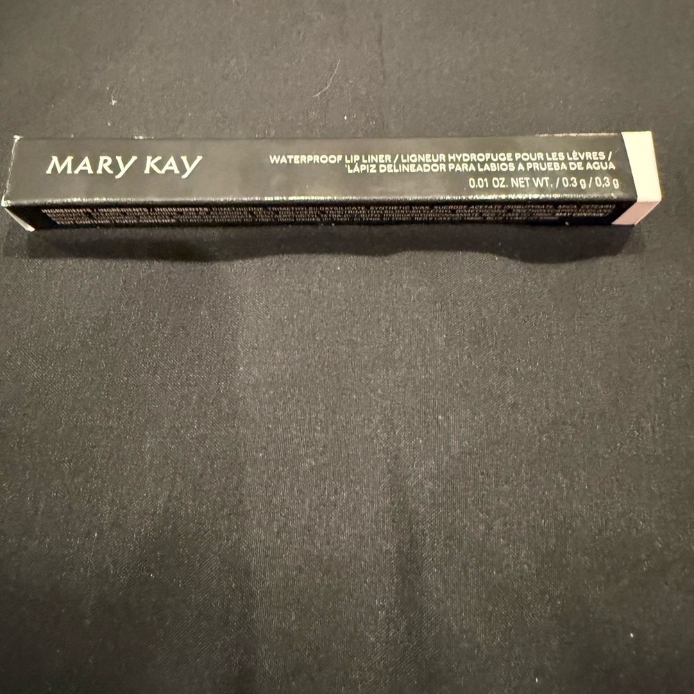 Mary Kay Beige Nude Waterproof Lip Liner New in Box - Picture 1 of 5